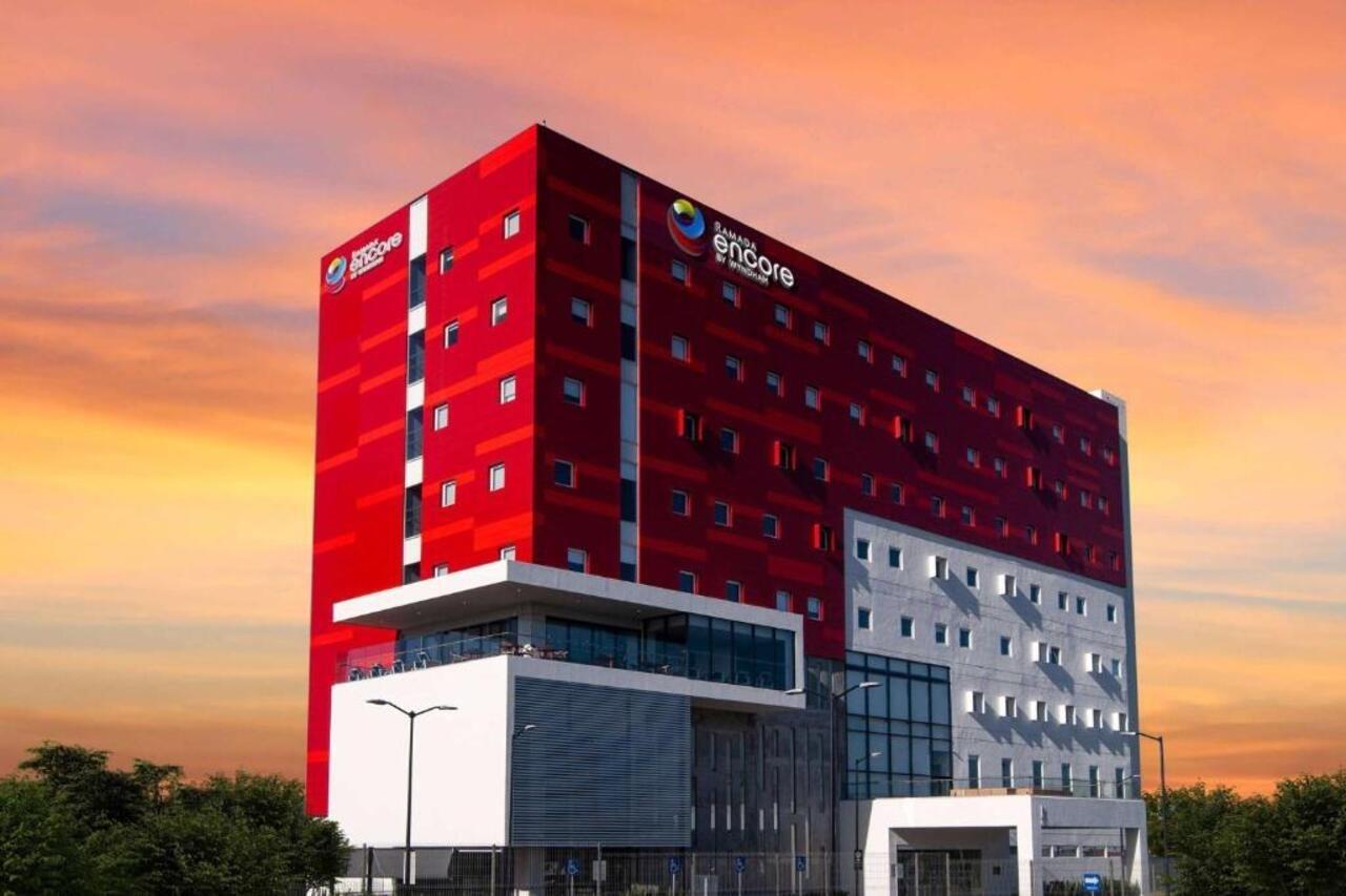Ramada Encore by Wyndham Guadalajara Aeropuerto Las Pintas Exterior foto