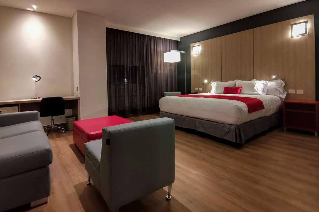 Ramada Encore by Wyndham Guadalajara Aeropuerto Las Pintas Habitación foto